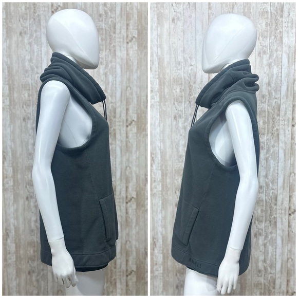 NoBull Fleece Cowl Neck Sleeveless Pullover [1900] - Picture 5 of 8